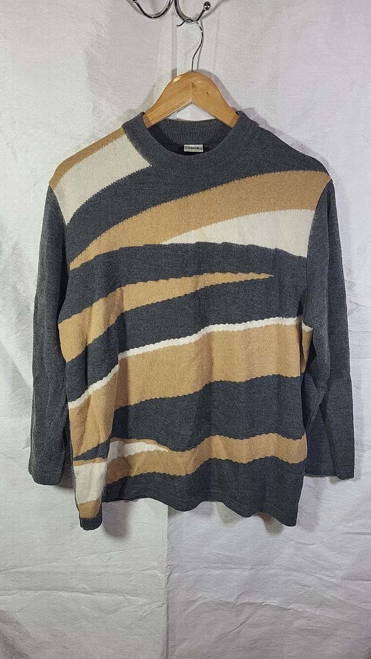 Vintage Lucia Wave Pattern Knit Pullover Sweater Gray and Tan